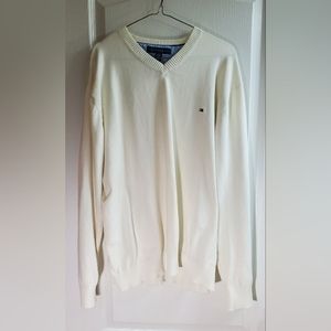 NWOT Tommy Hilfiger Cream V-Neck Knit Sweater